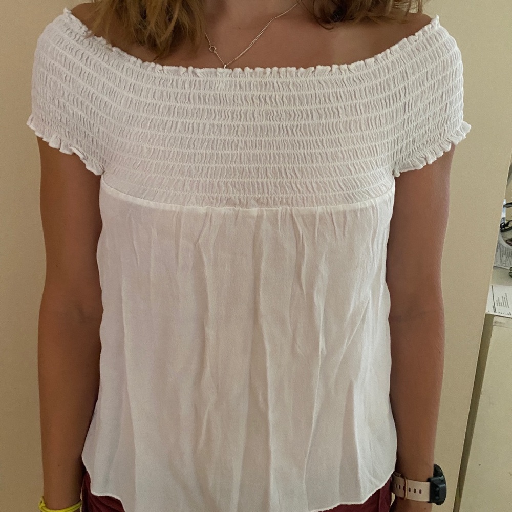 John Galt Off-The-Shouler White Top Blouse